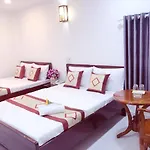 Aurora Hotel