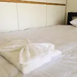 Gold Bee Dormitary Service Apartment
