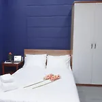 Oriental Art Apartment