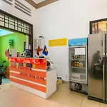 Spot On 710 Sakura Hostel Cholon