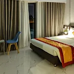 The Six Hotel