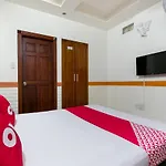 Oyo 975 Trung Nam Hotel