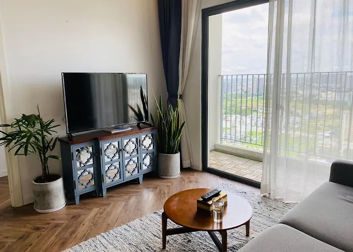 Airy & Beauty 2Br - Masteri Thao Dien - Free Pool & Gym, Netflix