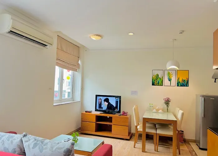 Lila Luxury Hotel & Apartment