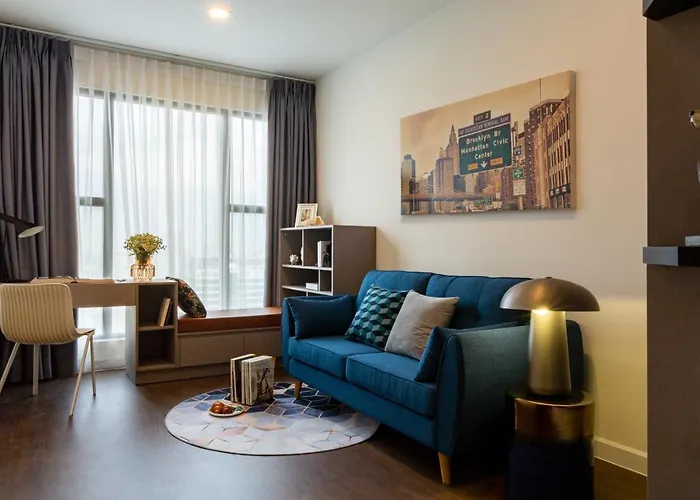Oui! Oui! Cbd Apartment - Rivergate Building