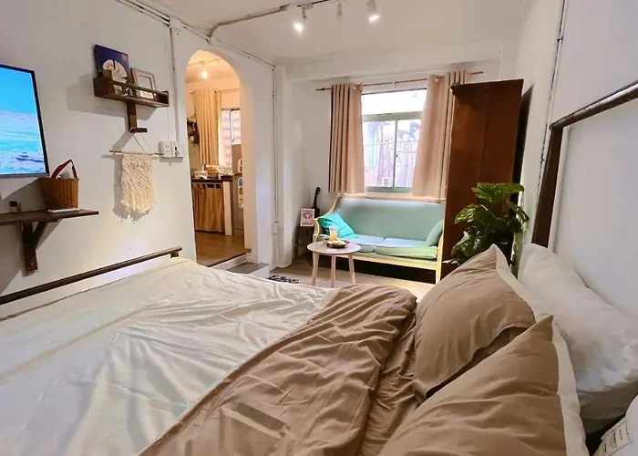 Homest Stay Near Bui Vien Street