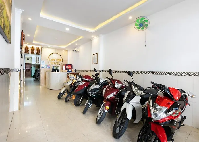 Lam Son Hotel