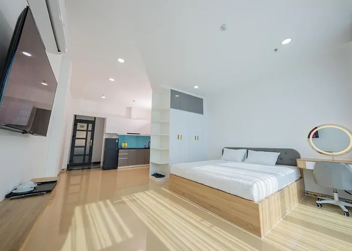 Chanh Huy Apartments & Hotel
