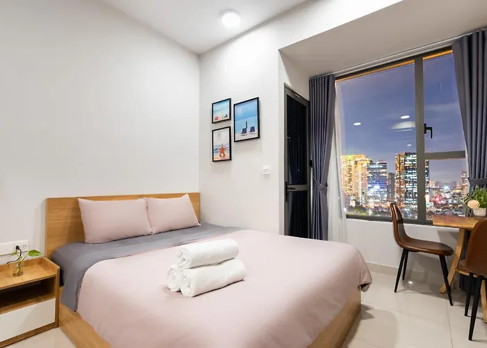 Moonlight Apartments Rivergate