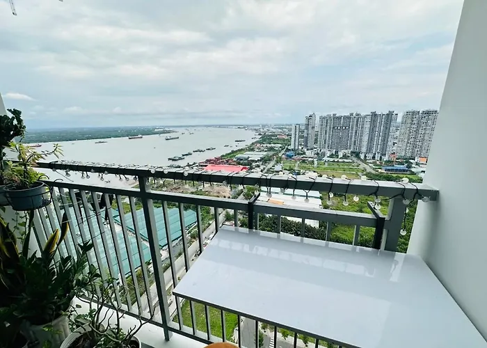 Q7 Riverside 2 Bed Rooms W River-View, Netflix & Pool
