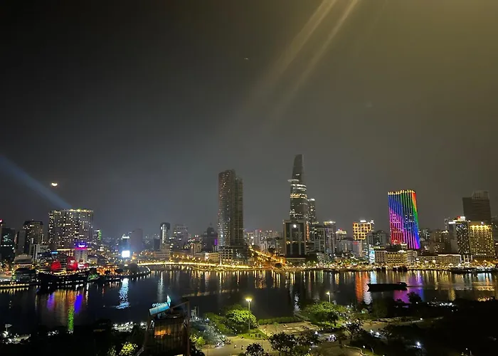 Panoramic River View, Saltwater Pool In Saigon Cbd
