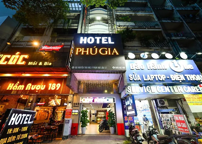 Phu Gia Hotel 193 Nguyen Thai Hoc