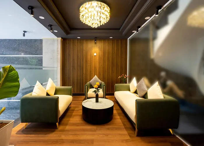 La Airport Tan Binh Hotel