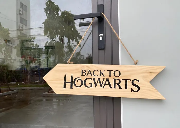 The Hidden Hogwarts - Nearly Bui Vien Walking Street