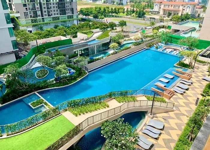 Feliz Luxurry Duplex Apartment Saigon