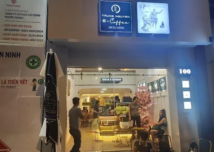 Nha Nghi Ket Hop Coffe E Trung Nguyen