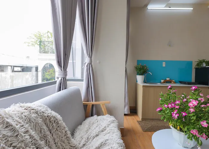 Cozy Studio In Phu Nhuan District Near District 1