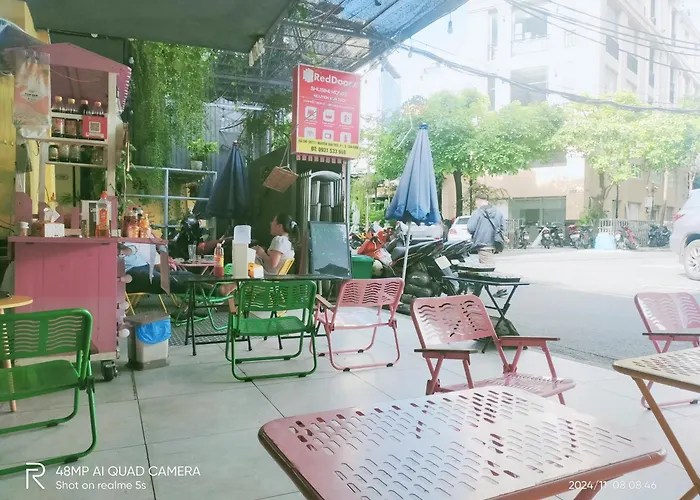 Shusimi House & Boutique Near Tan Son Nhat Airport
