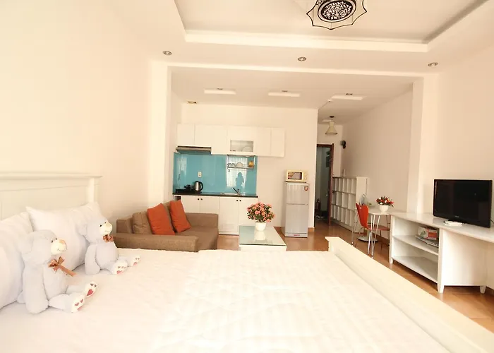 Smiley Apartment 3