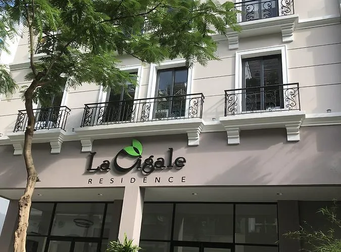 Khách sạn La Cigale