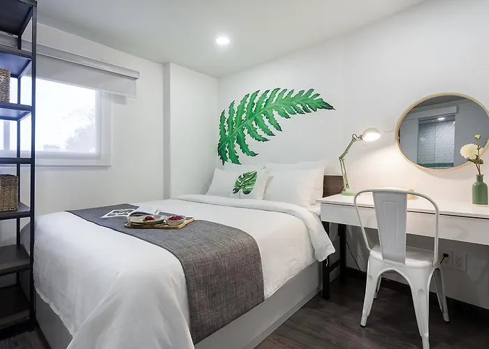 La Regatta Boutique Residences