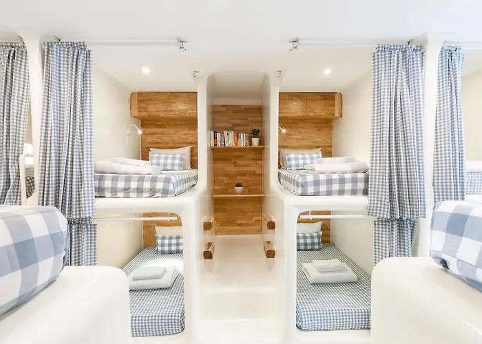 City Poshtel