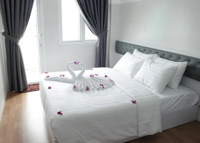 Dragon Hotel 1