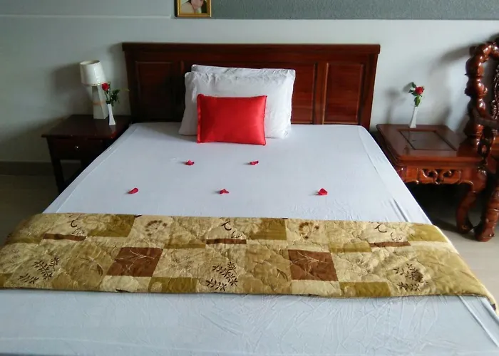 Quynh Hoa Hotel