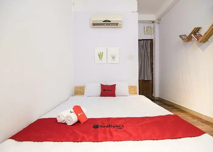Reddoorz Near Bui Vien Walking Street 2