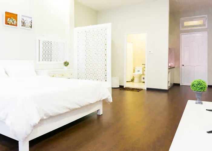 Qhome Saigon Nguyen Huu Canh