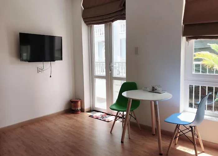 Crown Apartment