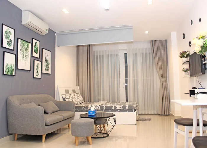 Le Hieu Apartment At Sky Center