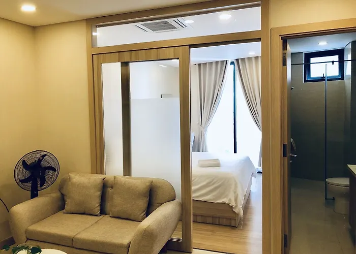 Golden Sands Service Apartment
