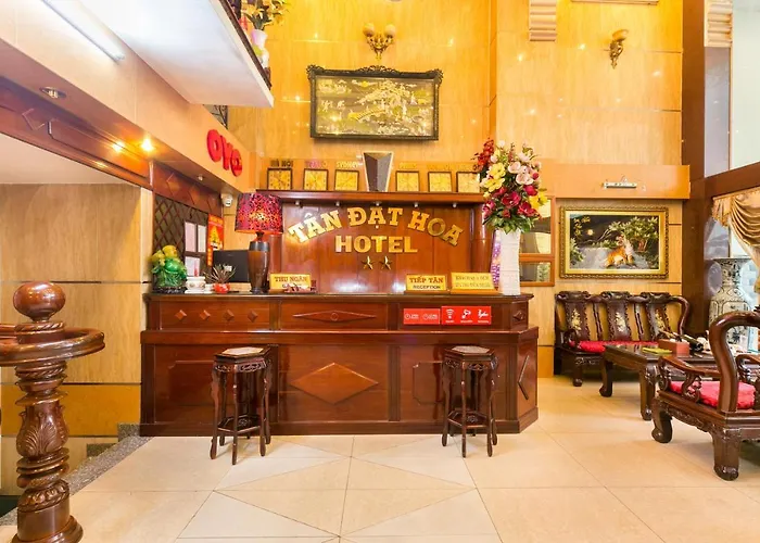 Tan Dat Hoa Hotel & Massage