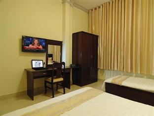 Hotel Valentine Luxury - 31 Bui Vien Street 2*