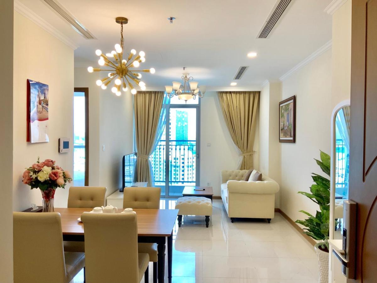 Apartment Luxhomes Saigon - Vinhomes Park *
