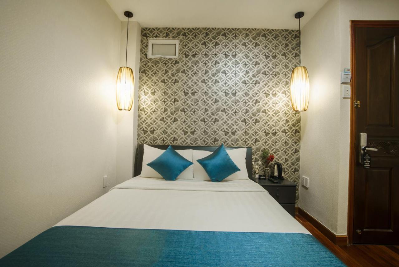 Hotel Sense Legend & 3*