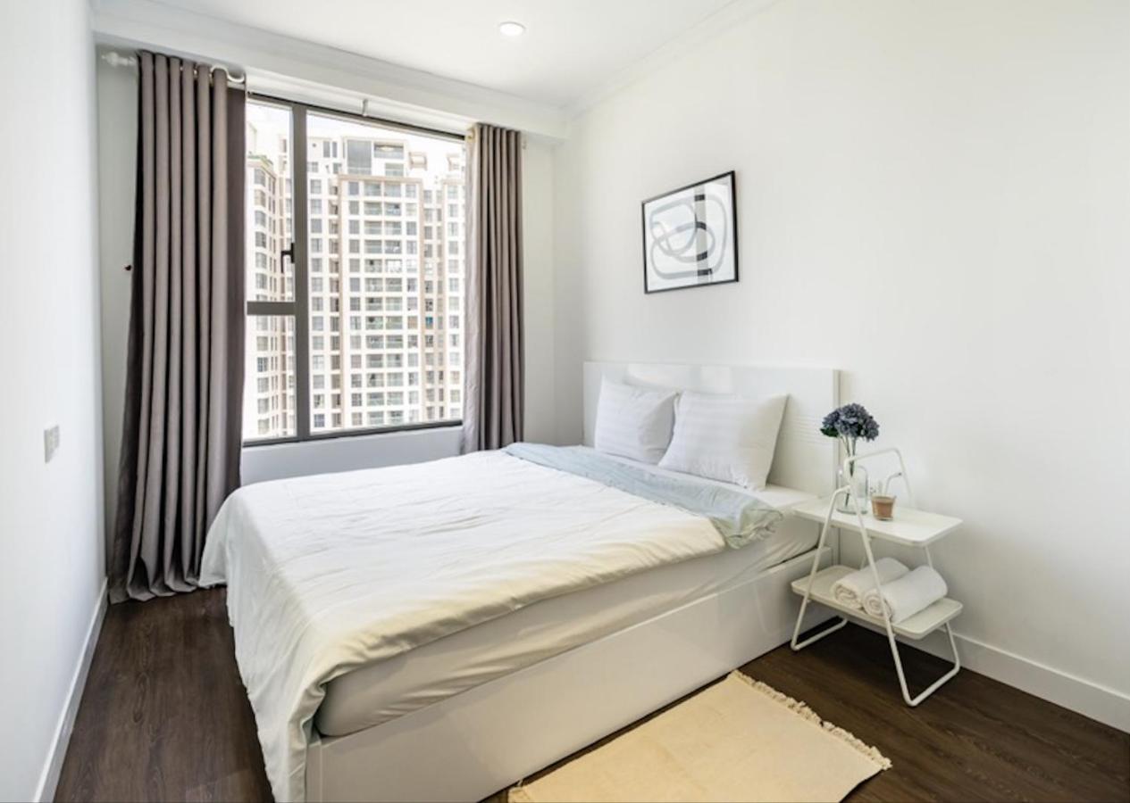 Rivergate - Luxury Across D1 - Free Pool,gym,netflix * Ho Chi Minh City