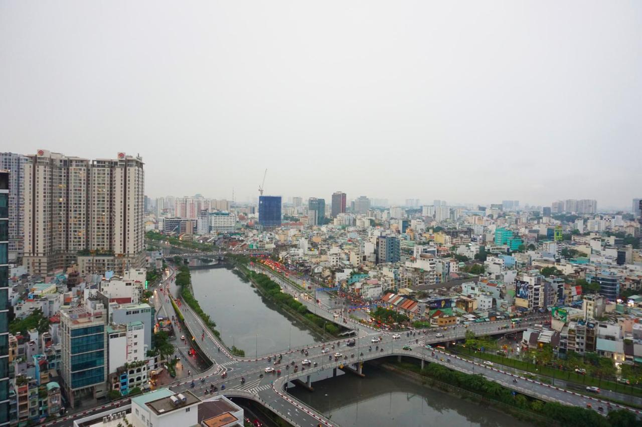 Nu Pangsapuri Bandar Ho Chi Minh