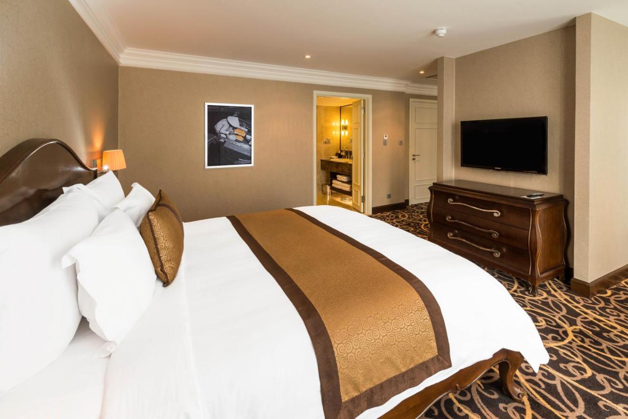 Eastin Grand Saigon Khách sạn 5*