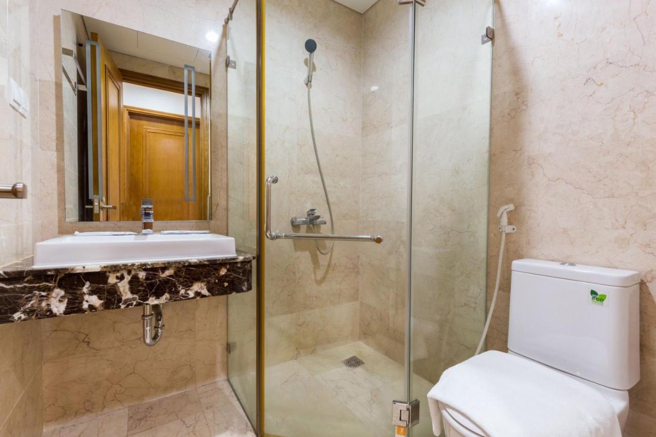 Modern Apartments In Rivergate Apartment *