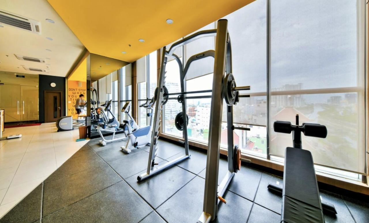 Rivergate - Luxury Across D1 - Free Pool,gym,netflix Apartment Ho Chi Minh City