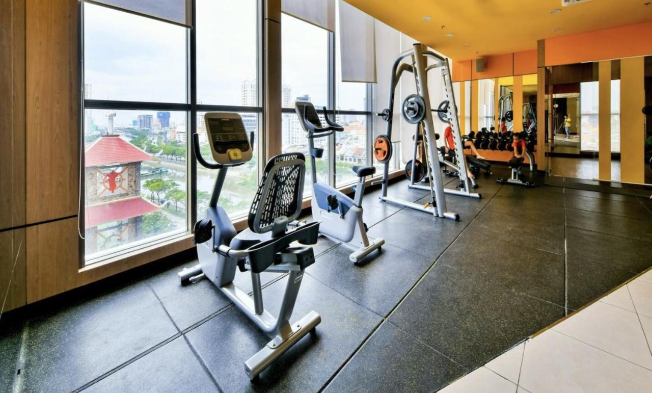 Apartment Rivergate - Luxury Across D1 - Free Pool,gym,netflix Ho Chi Minh City