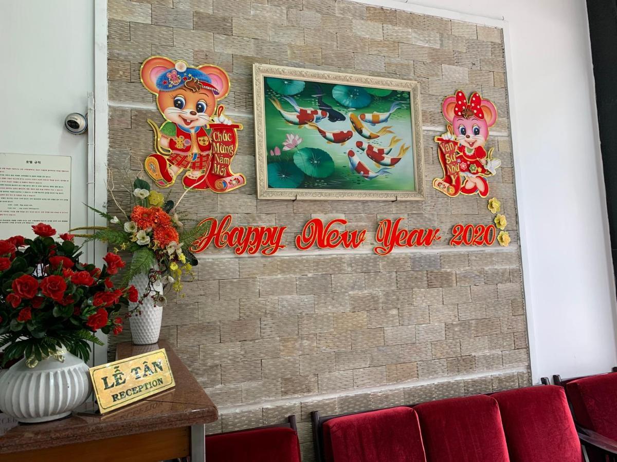 Khach San Dinh Dinh *