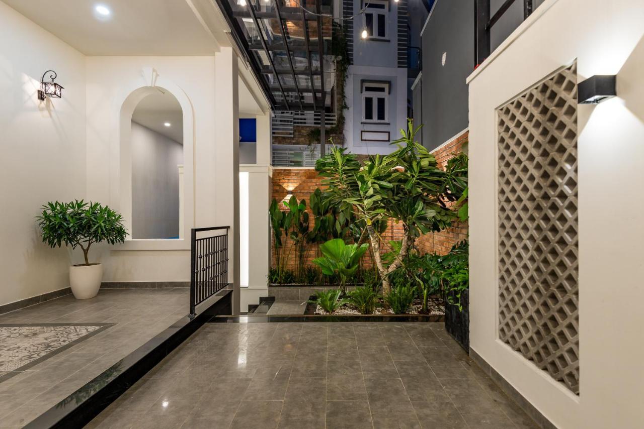 Cozrum Homes The Gallery Apartment *
