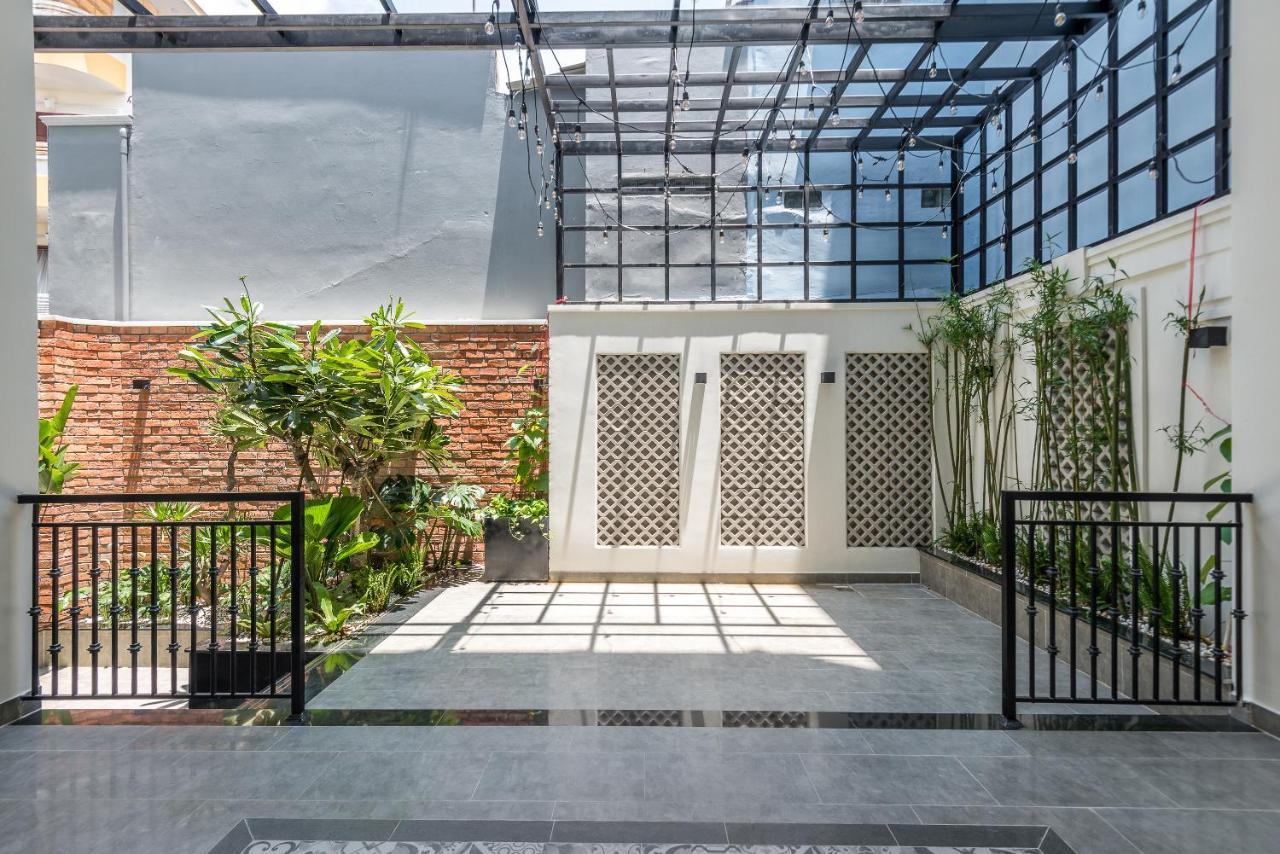 Apartment Cozrum Homes The Gallery Ho Chi Minh City