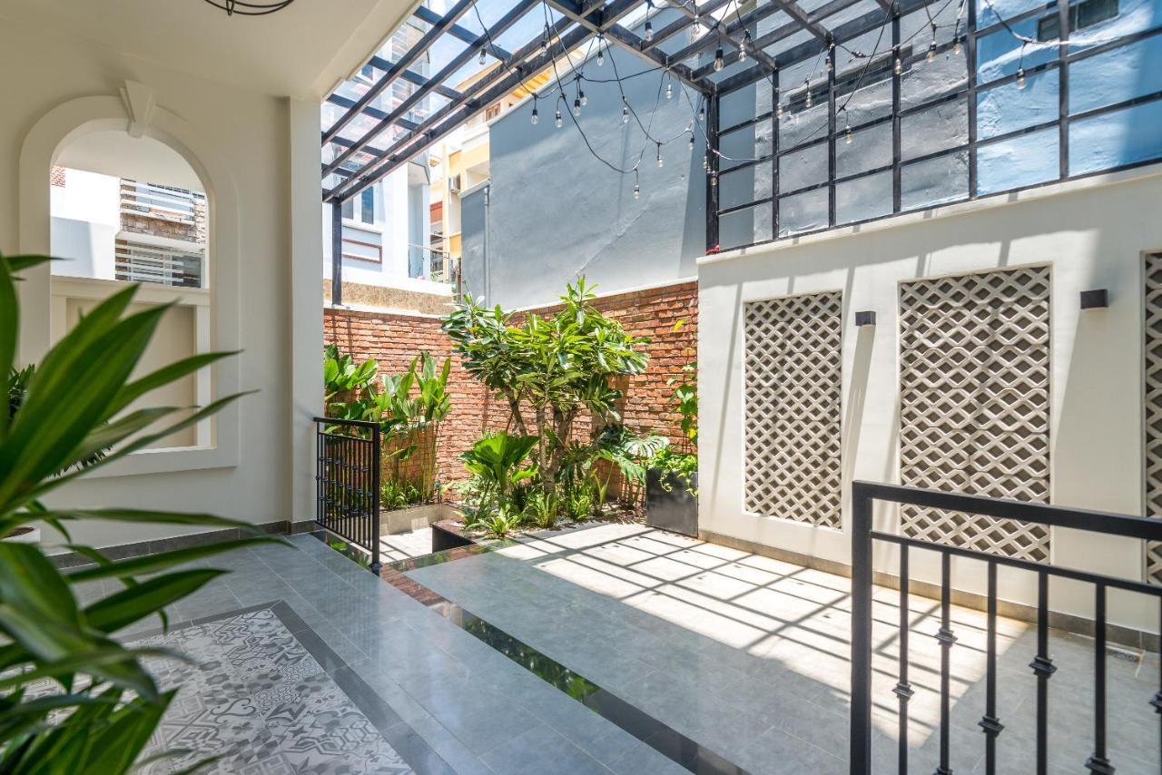Cozrum Homes The Gallery Apartment *