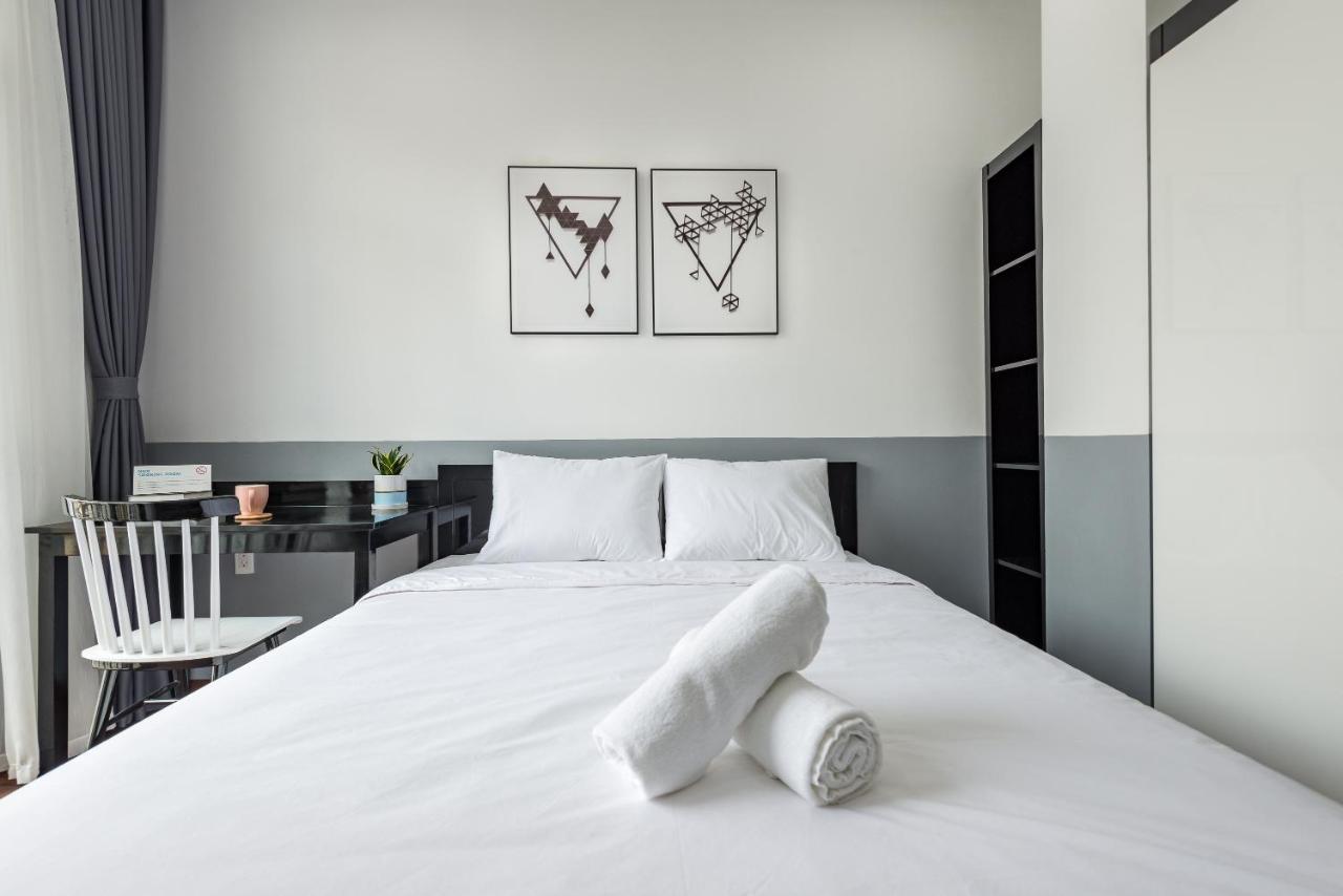 Cozrum Homes The Gallery Apartment