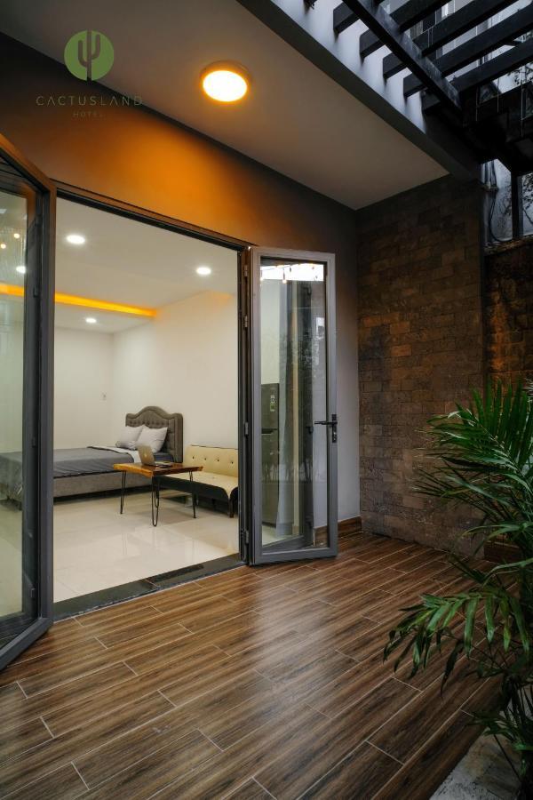 Khách sạn hẻo lánh Cactusland Near Bui Vien Street 3*