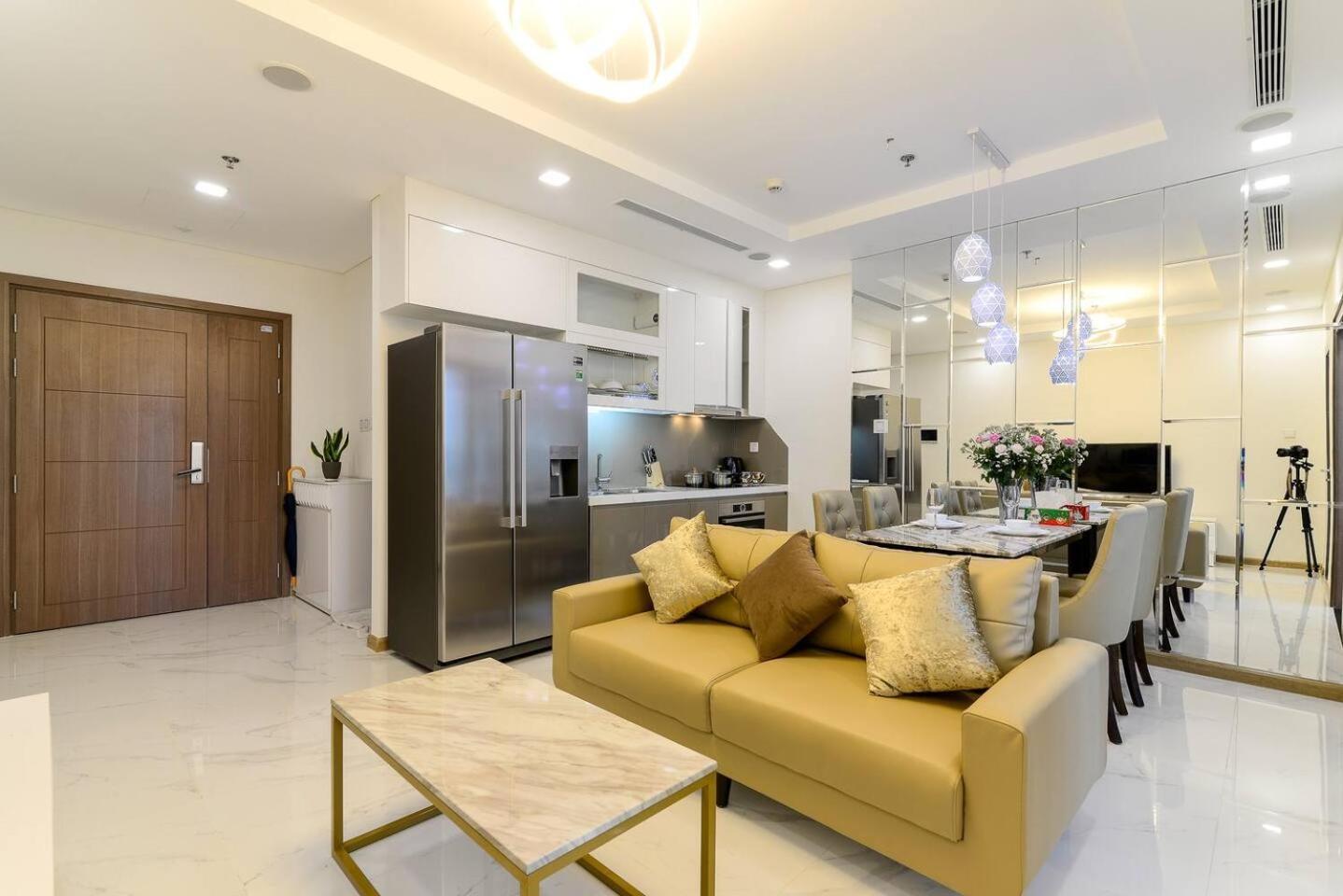 *bom Homes* Vinhomes Park- Luxury Apartment Ho Chi Minh City